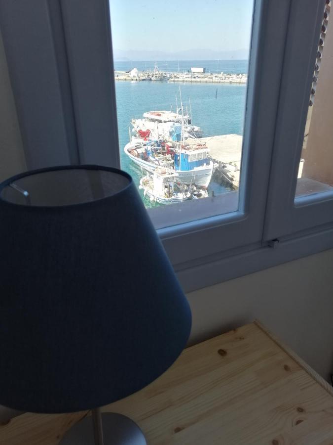 Aegina Port Apt 2-Διαμέρισμα Στο Λιμάνι Της Αίγινας 2 외부 사진