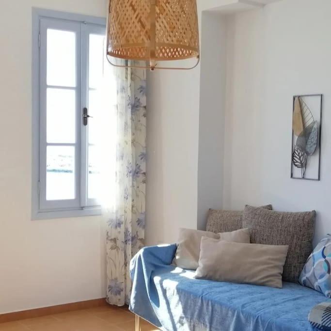 Aegina Port Apt 2-Διαμέρισμα Στο Λιμάνι Της Αίγινας 2 외부 사진