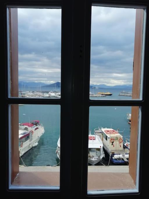 Aegina Port Apt 2-Διαμέρισμα Στο Λιμάνι Της Αίγινας 2 외부 사진