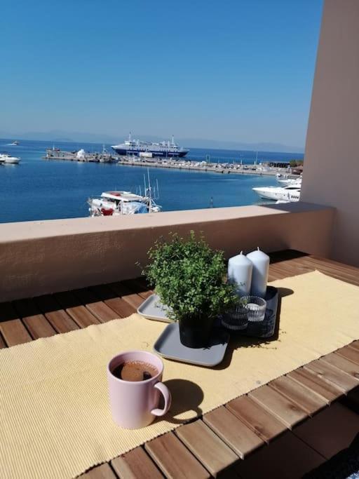 Aegina Port Apt 2-Διαμέρισμα Στο Λιμάνι Της Αίγινας 2 외부 사진