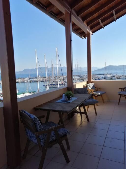 Aegina Port Apt 2-Διαμέρισμα Στο Λιμάνι Της Αίγινας 2 외부 사진